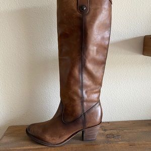 Frye-women’s Jackie Button boot